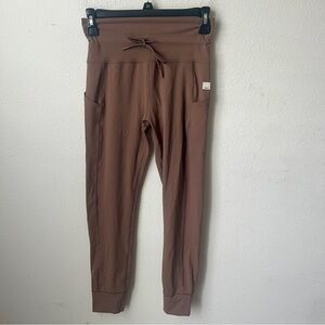 Vuori Daily Drawstring Leggings Size Small Sedona Brown
